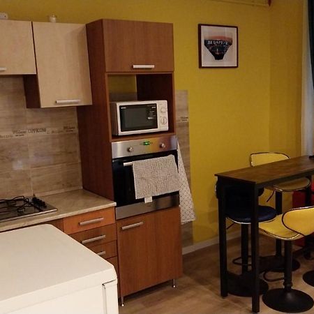 בודפשט Yellow Blue Apartment מראה חיצוני תמונה