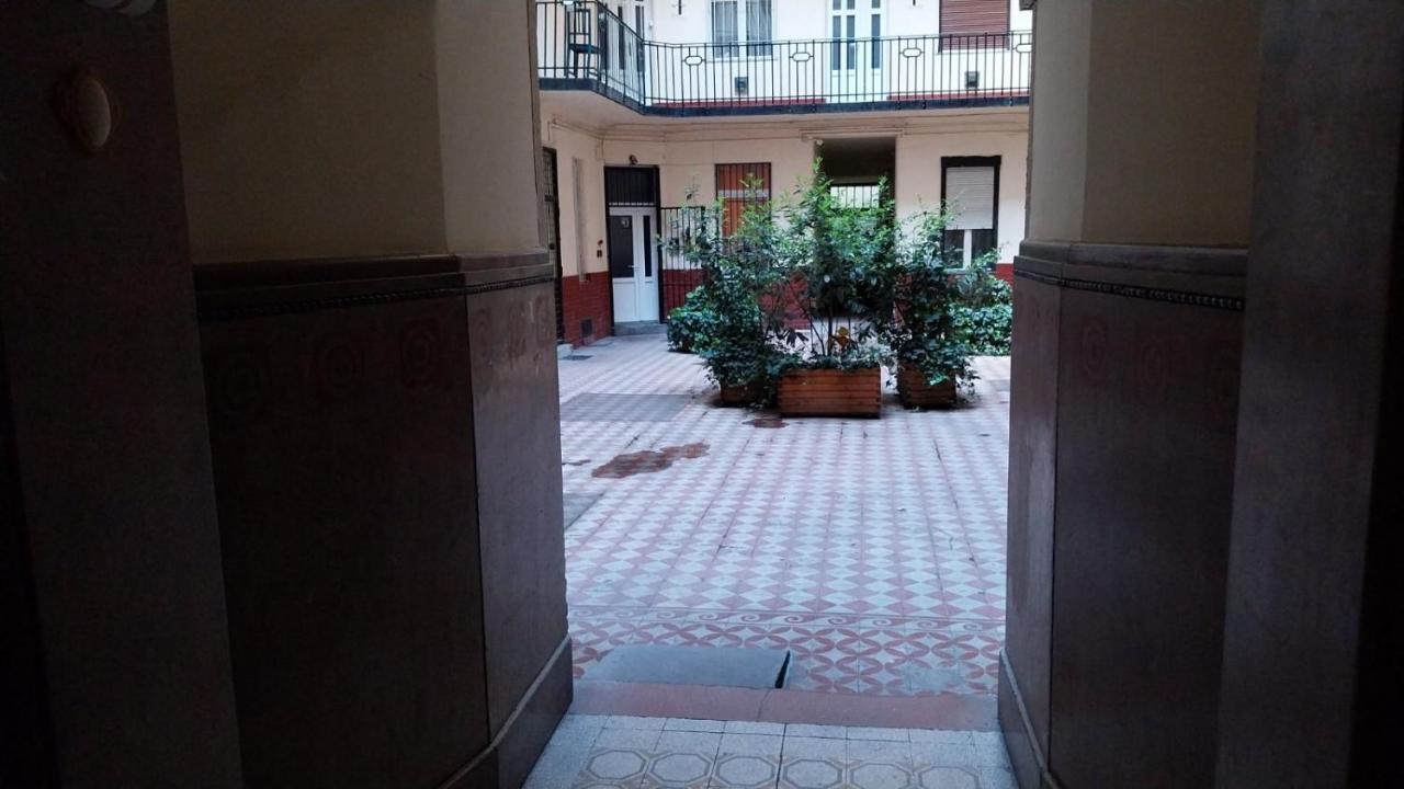בודפשט Yellow Blue Apartment מראה חיצוני תמונה